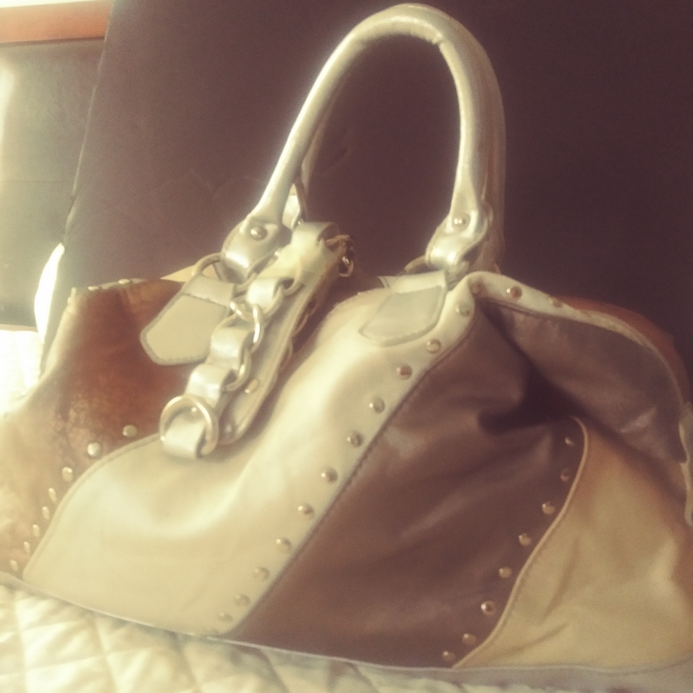 Handbag w/ long strap